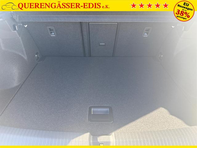 Volkswagen / T-Roc / Grau / / / SHZ ACC RFK PDC 