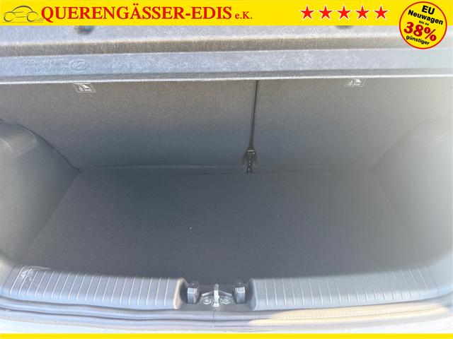 Hyundai / i10 / Grau / / / AUT KLIMAAUTOMATIK NAVI SHZ RFK TEMPOMAT 