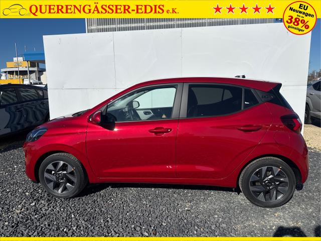 Hyundai / i10 / Rot / / / AUT SHZ KLIMAAUTOMATIK AMBIENTE ALU RFK PDC NAVI 