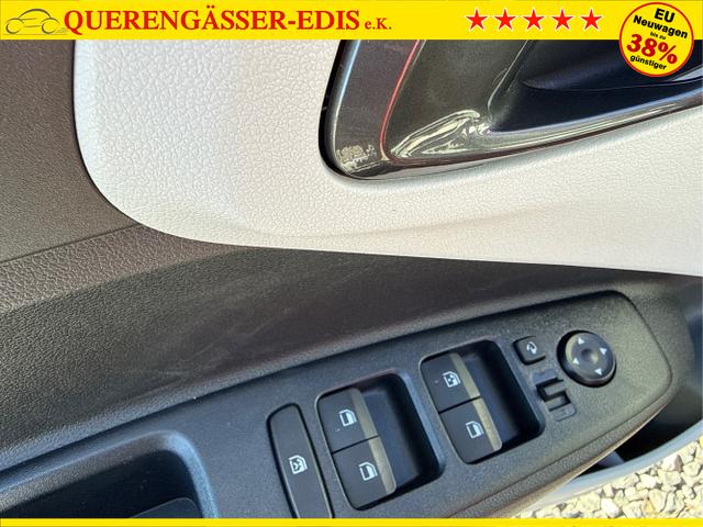 Hyundai / i10 / Rot / / / AUT SHZ KLIMAAUTOMATIK AMBIENTE ALU RFK PDC NAVI 