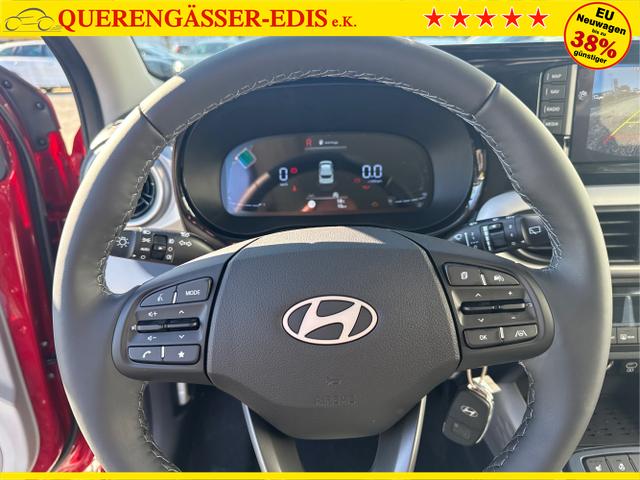 Hyundai / i10 / Rot / / / AUT SHZ KLIMAAUTOMATIK AMBIENTE ALU RFK PDC NAVI 