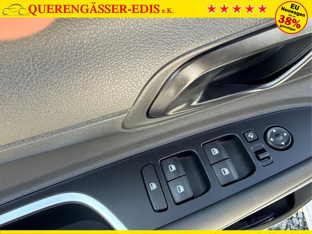 Hyundai / i20 / Wei&szlig; / / / BLACK PACK KLIMAAUTOMATIK NAVI WP