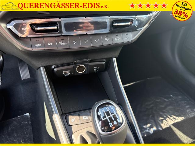 Hyundai / i20 / Wei&szlig; / / / BLACK PACK KLIMAAUTOMATIK NAVI WP