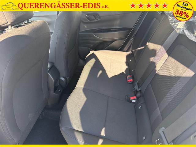 Hyundai / i20 / Wei&szlig; / / / BLACK PACK KLIMAAUTOMATIK NAVI WP