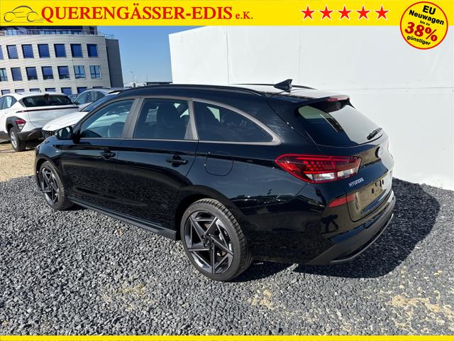 Hyundai / i30 / Schwarz / / / DCT N-LINE SHZ NAVI RFK