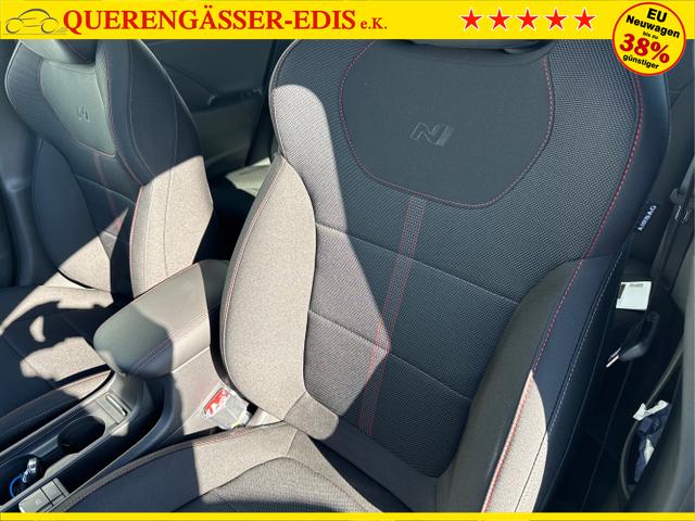 Hyundai / i30 / Schwarz / / / DCT N-LINE SHZ NAVI RFK