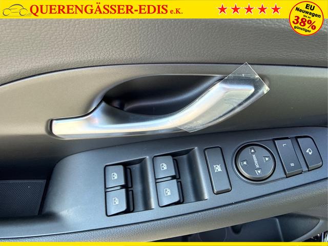 Hyundai / i30 / Schwarz / / / DCT N-LINE SHZ NAVI RFK