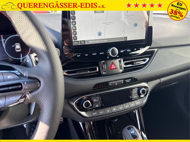 Hyundai / i30 / Schwarz / / / DCT N-LINE SHZ NAVI RFK