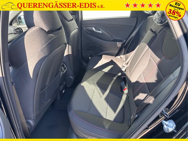 Hyundai / i30 / Schwarz / / / DCT N-LINE SHZ NAVI RFK