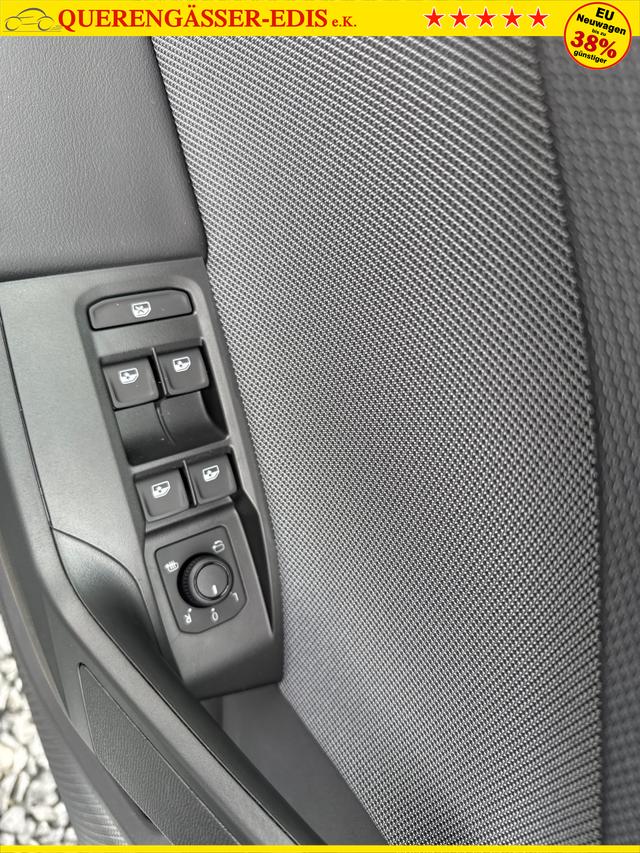 Seat / Leon / Wei&szlig; / / / ACC AHK PDC RFK 