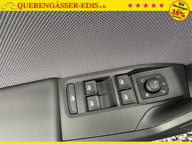 Seat / Leon / Blau / / / AHK ACC RFK PDC 