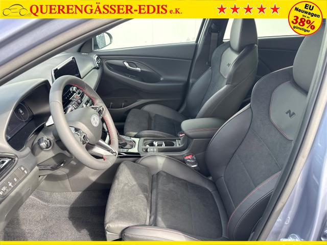 Hyundai / i30 / Grau / / / 
