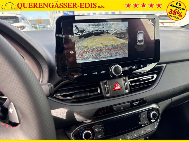 Hyundai / i30 / Grau / / / 