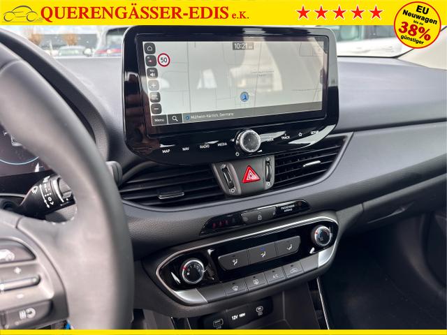 Hyundai / i30 / Grau / / / 