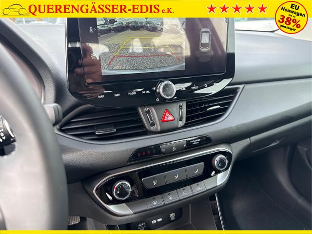 Hyundai / i30 / Grau / / / 