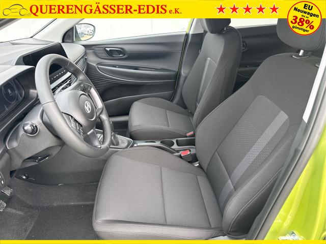 Hyundai / i20 / Grau / / / 