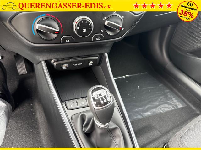 Hyundai / i20 / Grau / / / 