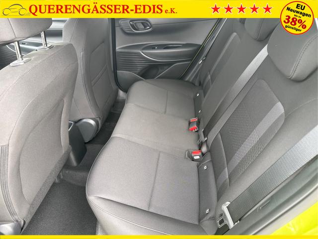Hyundai / i20 / Grau / / / 
