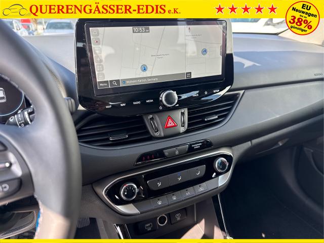 Hyundai / i30 / Grau / / / 
