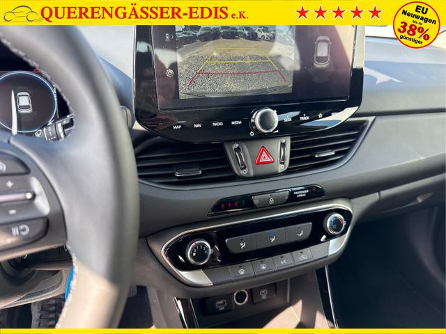 Hyundai / i30 / Grau / / / 