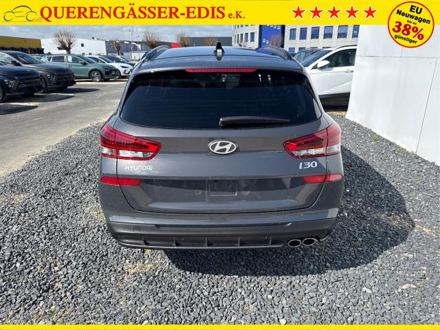 Hyundai / i30 / Grau / / / 