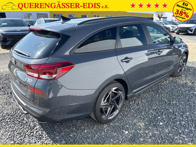 Hyundai / i30 / Grau / / / 