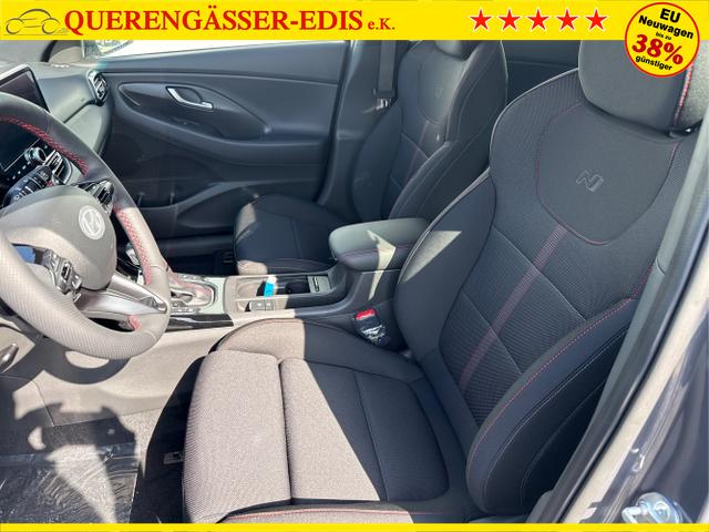 Hyundai / i30 / Grau / / / 