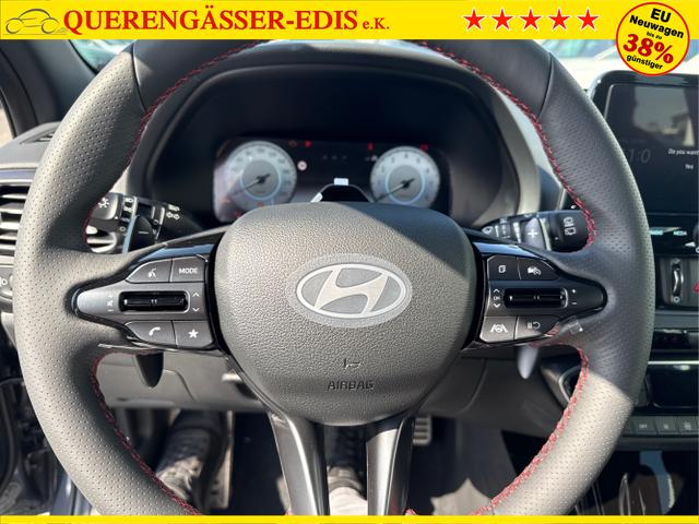 Hyundai / i30 / Grau / / / 
