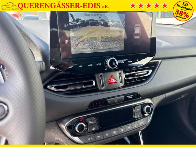 Hyundai / i30 / Grau / / / 