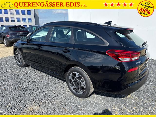 Hyundai / i30 / Grau / / / 