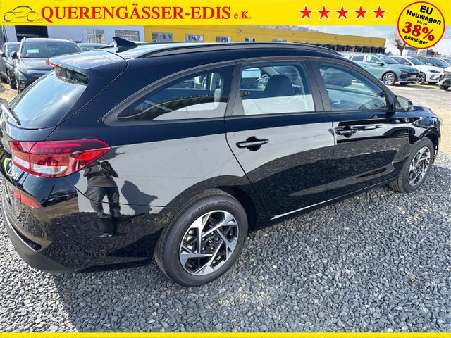 Hyundai / i30 / Grau / / / 