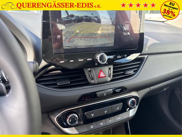 Hyundai / i30 / Grau / / / 