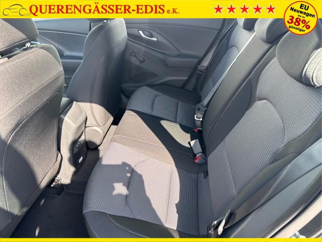 Hyundai / i30 / Grau / / / 