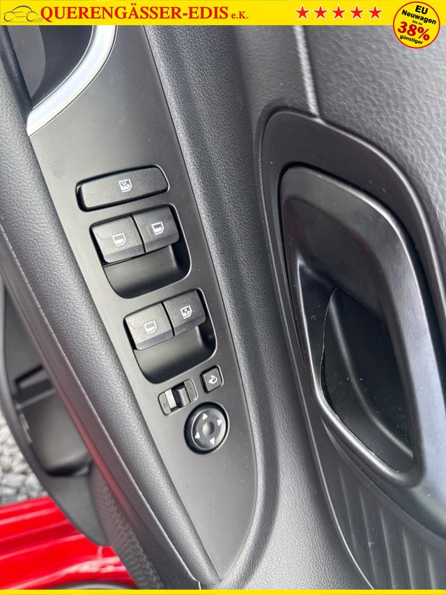 Hyundai / i20 / Grau / / / 