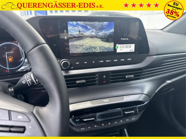 Hyundai / i20 / Grau / / / 