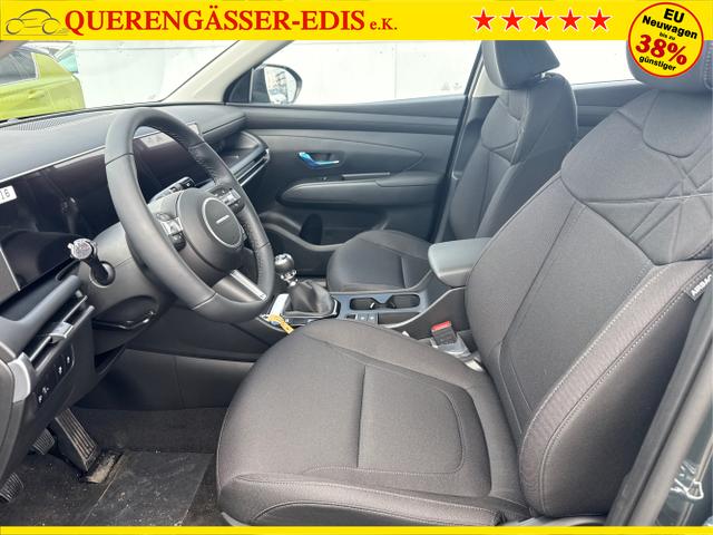 Hyundai / TUCSON / Grau / / / 