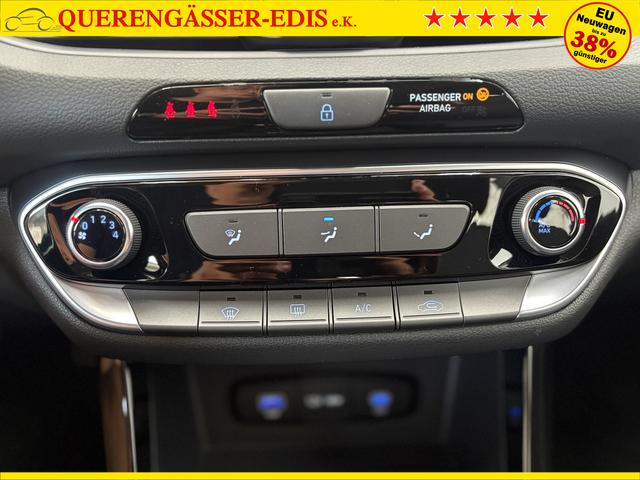 Hyundai i30 STYLE NAVI WP ALU LED RFK PDC 