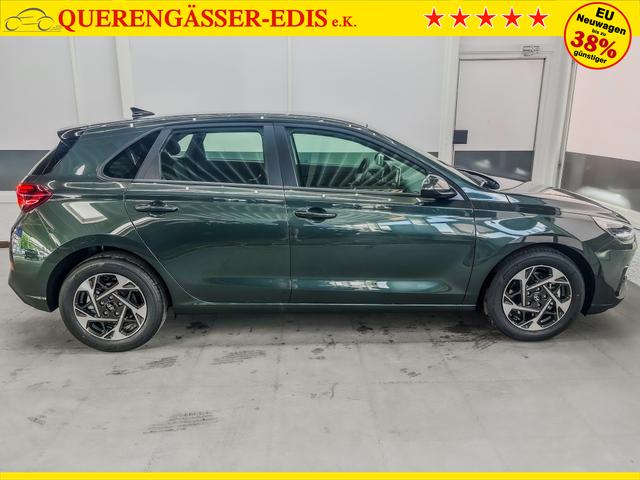 Hyundai i30 STYLE DCT NAVI WP ALU LED RFK PDC 