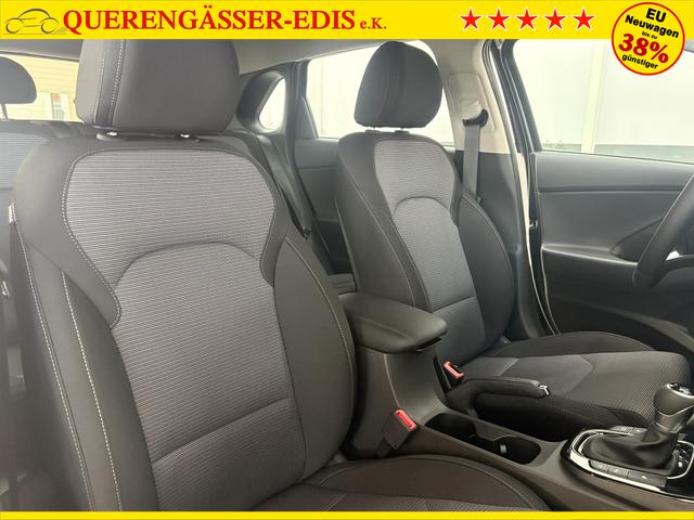 Hyundai i30 STYLE DCT NAVI WP ALU LED RFK PDC 