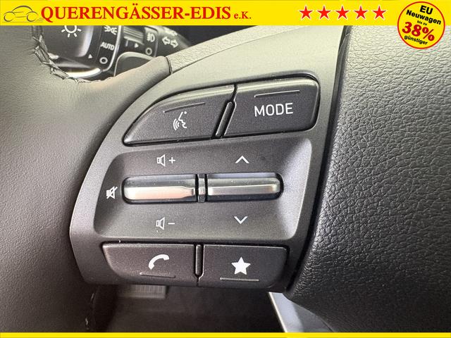 Hyundai i30 STYLE DCT NAVI WP ALU LED RFK PDC 