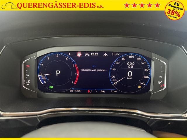 Volkswagen Touran R-LINE 7-SITZER DSG NAVI RFK SHZ 
