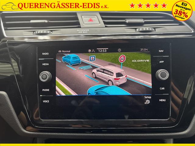 Volkswagen Touran R-LINE 7-SITZER DSG NAVI RFK SHZ 