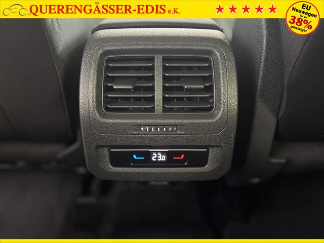 Volkswagen Touran R-LINE 7-SITZER DSG NAVI RFK SHZ 