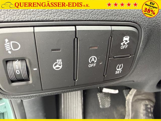 Hyundai / i20 / Grau / / / 