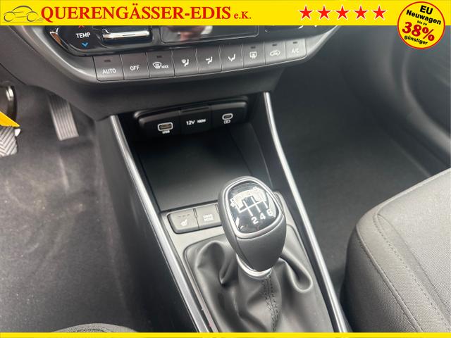 Hyundai / i20 / Grau / / / 