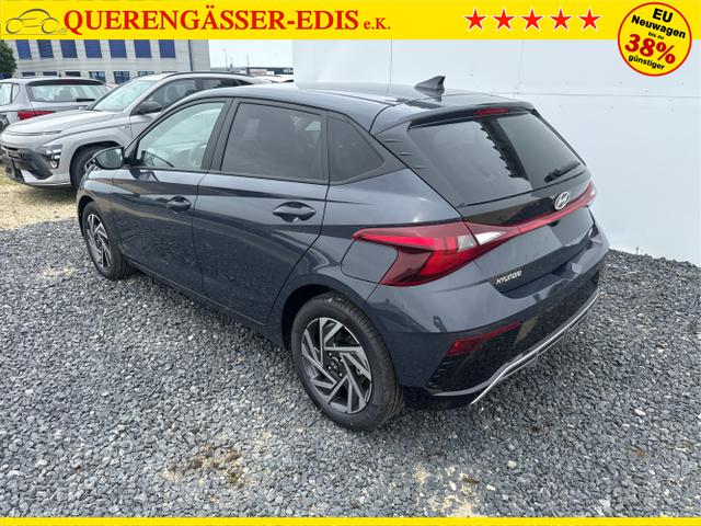 Hyundai / i20 / Grau / / / 