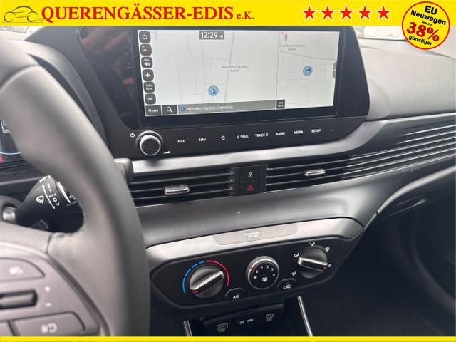 Hyundai / i20 / Grau / / / 