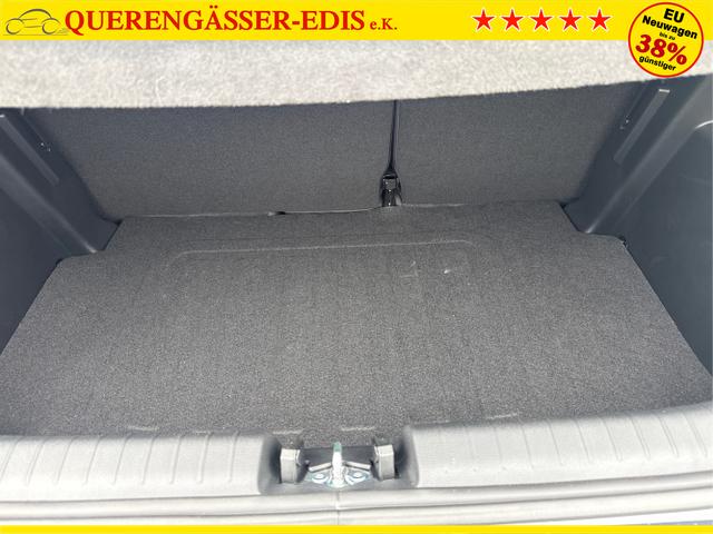 Hyundai / i20 / Grau / / / 