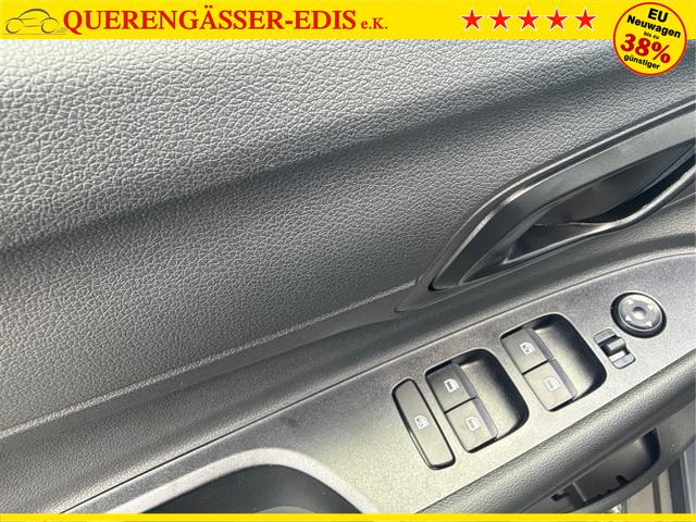 Hyundai / BAYON / Grau / / / 