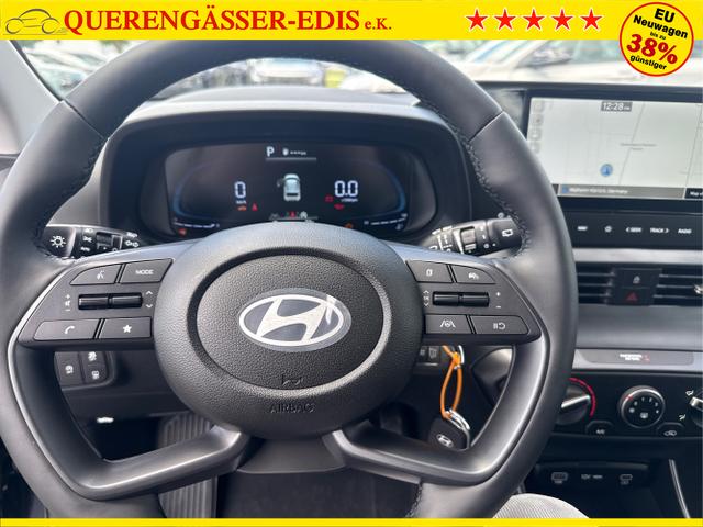 Hyundai / BAYON / Grau / / / 